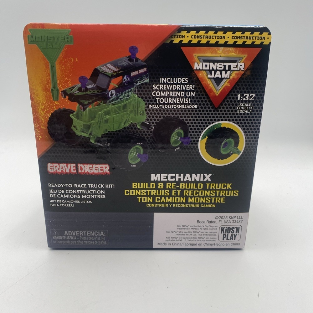 Monster Jam Mechanix Grave Digger Build & Rebuild 1:32 Race Truck Kit - Picture 10 of 13